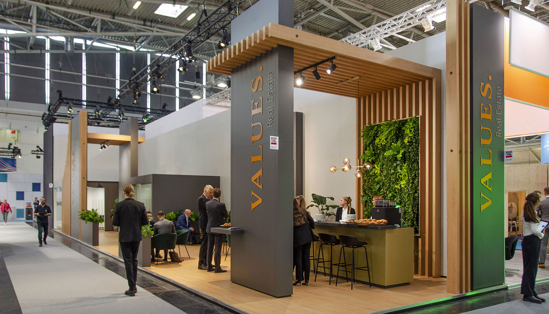 Messestand Values Real Estate